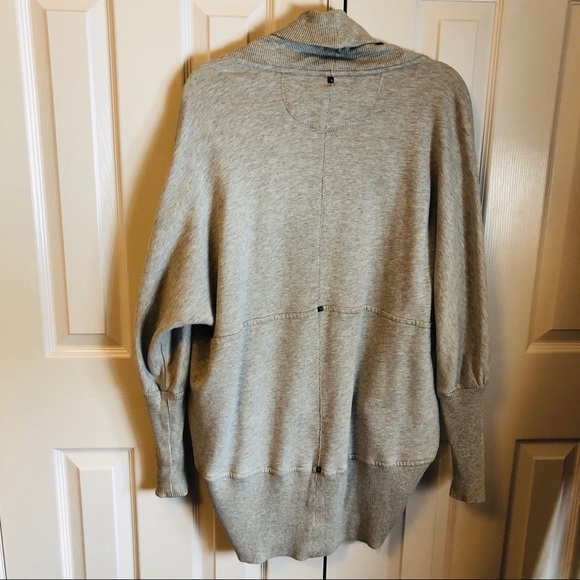 *SOLD* 🙂 - Wilfred Diderot Cocoon Cardigan, grey - size L - Picture 2 of 7